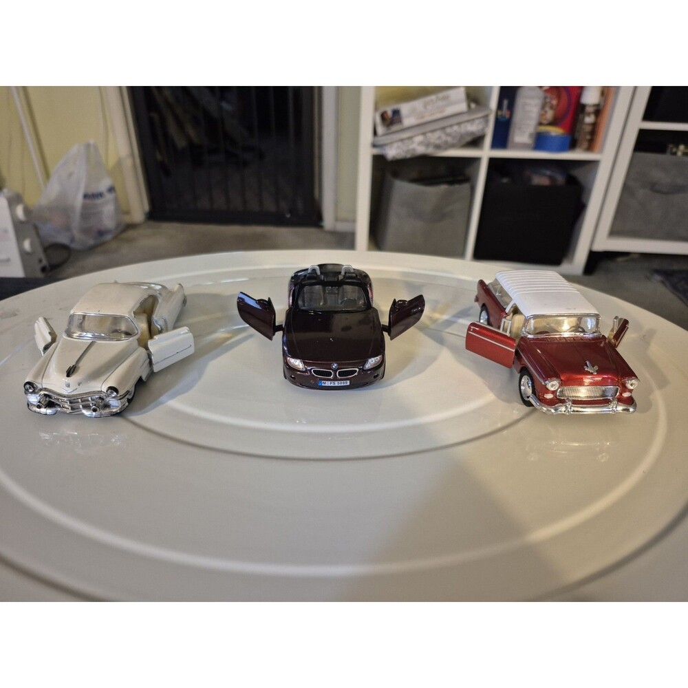 Kinsmart 1:40 1955 Chevy Nomad Motorized